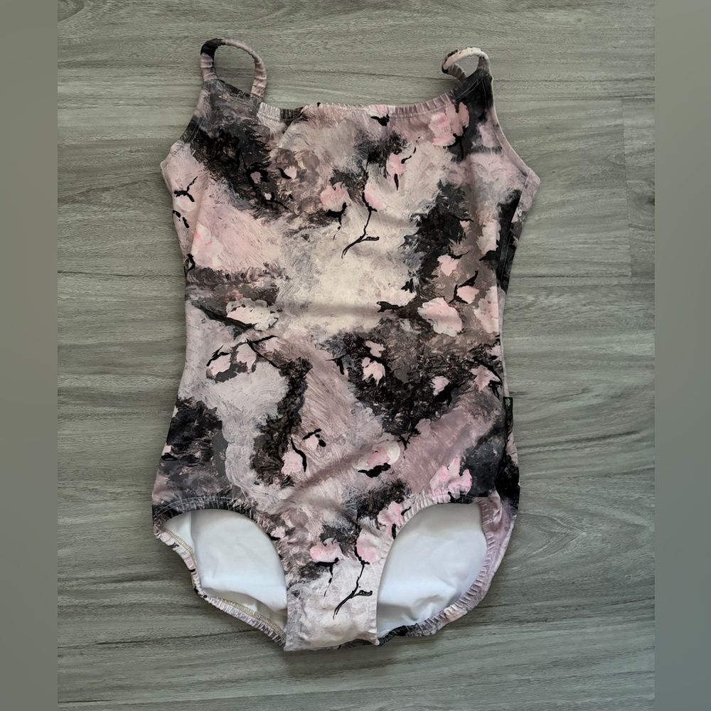 Lucky Leo Pink Mauve and Black Leo💗💜🖤